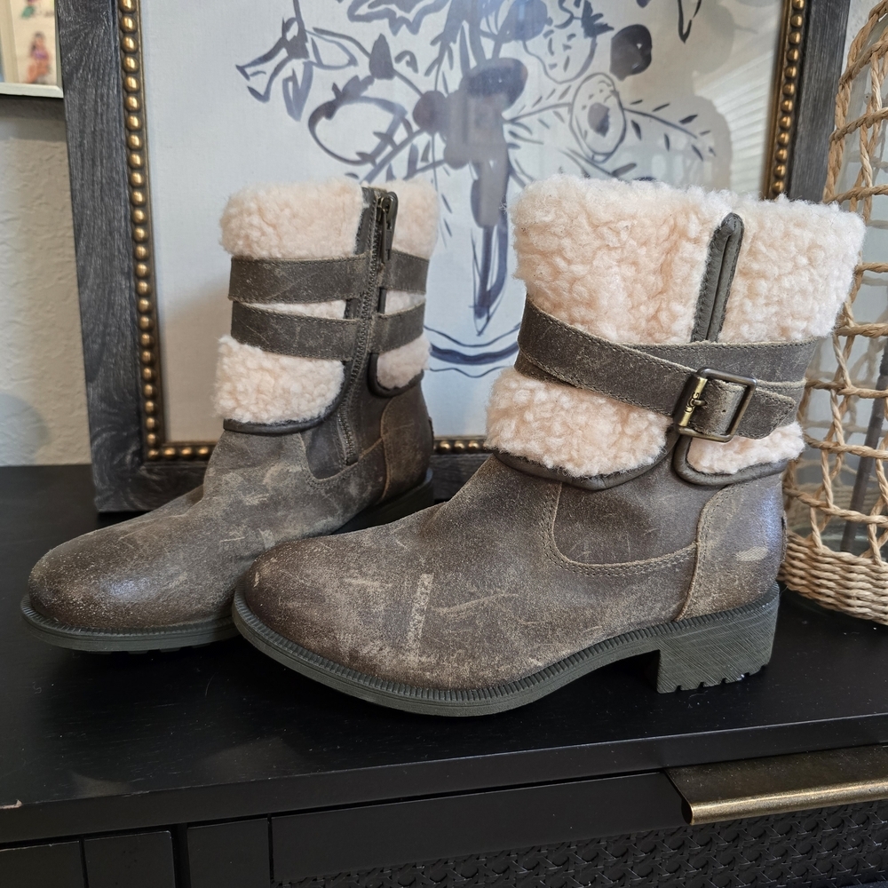 UGGs Australia Women's Blayre II Espresso Fur Lined Boots Size 6